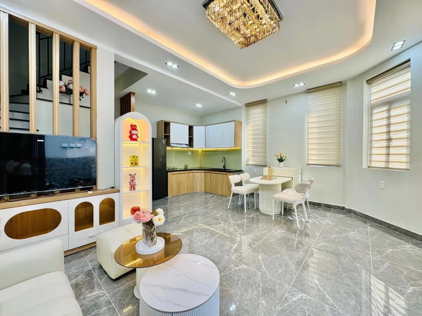 Hiếm! Nhà mặt đường Nghĩa Thục - P5 - Q5. 68,6m2 cho thuê 28 triệu. Gần chợ Hoà Bình