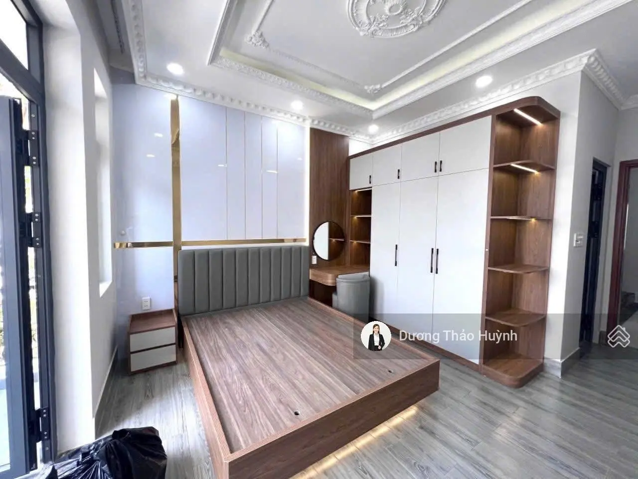 Bán nhà đẹp 5 tầng - tặng nội thất ngay Phạm Văn Đồng - Đường 8m thông - Hoàn công chuẩn có TL tốt