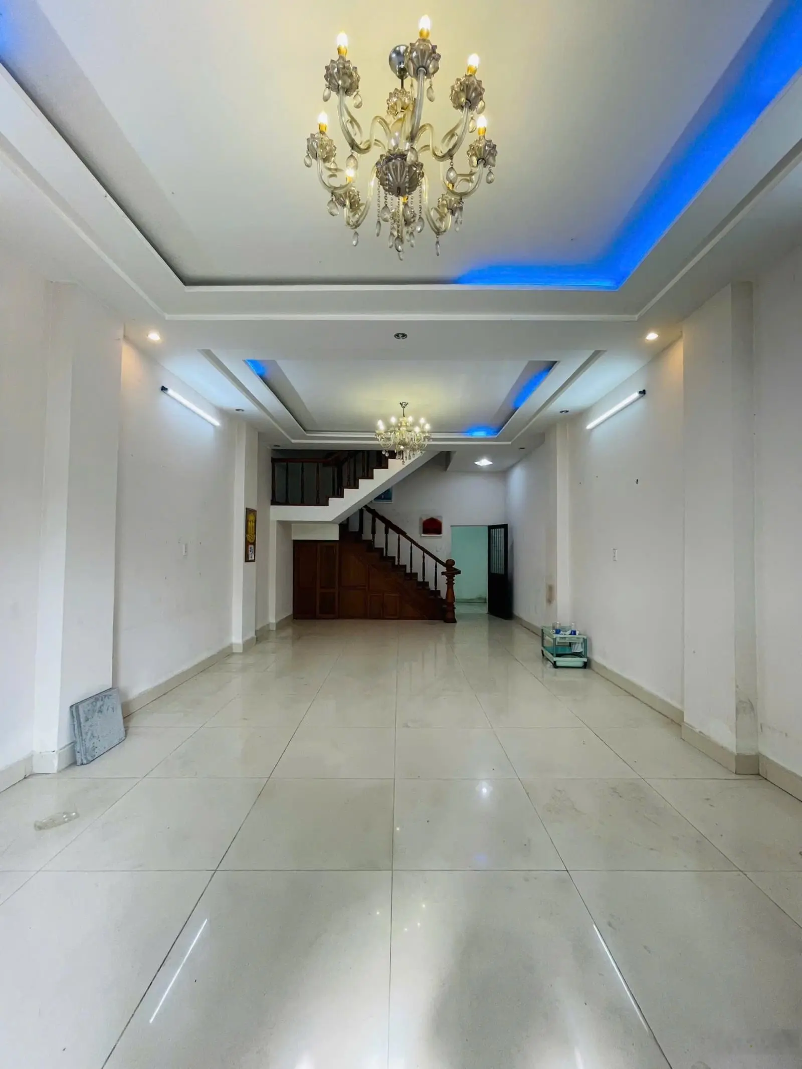 Bán nhà 3 tầng 3 mê đúc, view kênh mặt tiền Chúc Động, Hoà Minh, giá chỉ 4,45 tỷ thương lượng