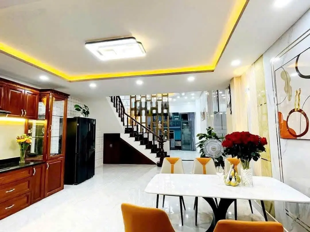 Bán nhà đường Nguyễn Thái Sơn, Quận Gò Vấp, 1 trệt 1 lầu giá 2.8 tỷ, 51m2, SHR
