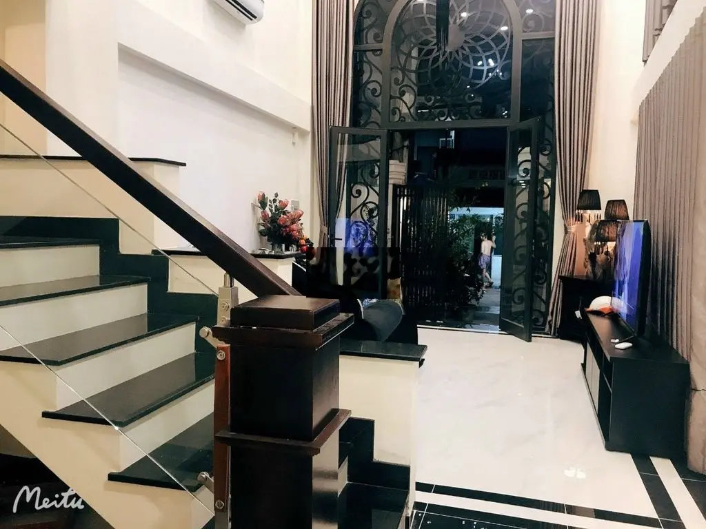 BÁN NHÀ HẺM 386 LÊ VĂN SỸ (5X12M VUÔNG VỨC 60M2 TRỆT 3 LẦU) 13.9 TỶ TL