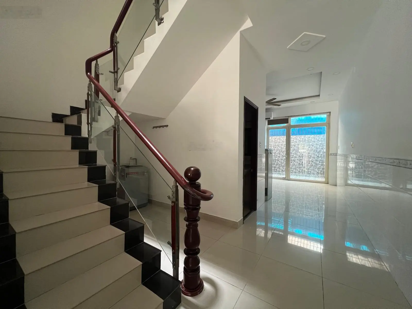 Bán KDC Đại Phúc Green Villas, đường Phạm Hùng. DT: 100m2. Giá: 11 tỷ (TL). Thuê: 20tr/tháng