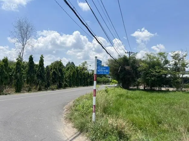 Đất Củ Chi, lô đất mt Đường Nguyễn Thị Náo ngay resort THÔN KINH ĐÔNG, dt 145m, full thổ, TLT