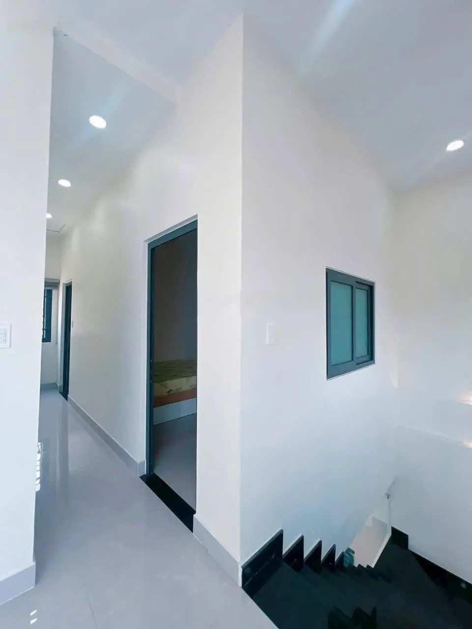 Nhà Tân Bình Dĩ An giáp Tân Hạnh giá rẻ nhà xây mới cực đẹp nhanh tay mua giá 2 tỷ450 ráp kèo nhanh
