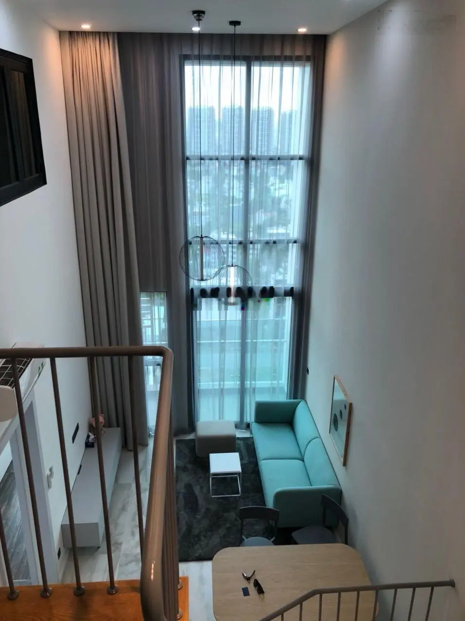 Cần bán nhanh căn hộ duplex 2PN Feliz En Vista tầng cao 103m2 giá tốt. LH: 0909 024 ***