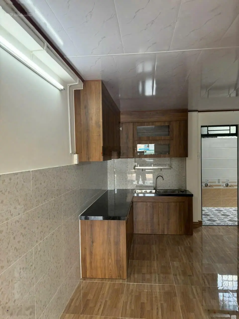 Bán khẩn cấp căn nhà mặt tiền Hai Bà Trưng, P. Đông Hòa, TP Dĩ An. 88,7m2, Giá 8,2ty, sổ hồng riêng
