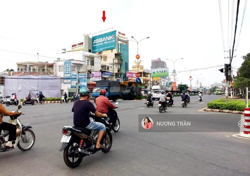 Bán 2 lô đất mt đường nhựa lớn - dân đông- sát ql13 -giá 3,5 tỷ(tl).