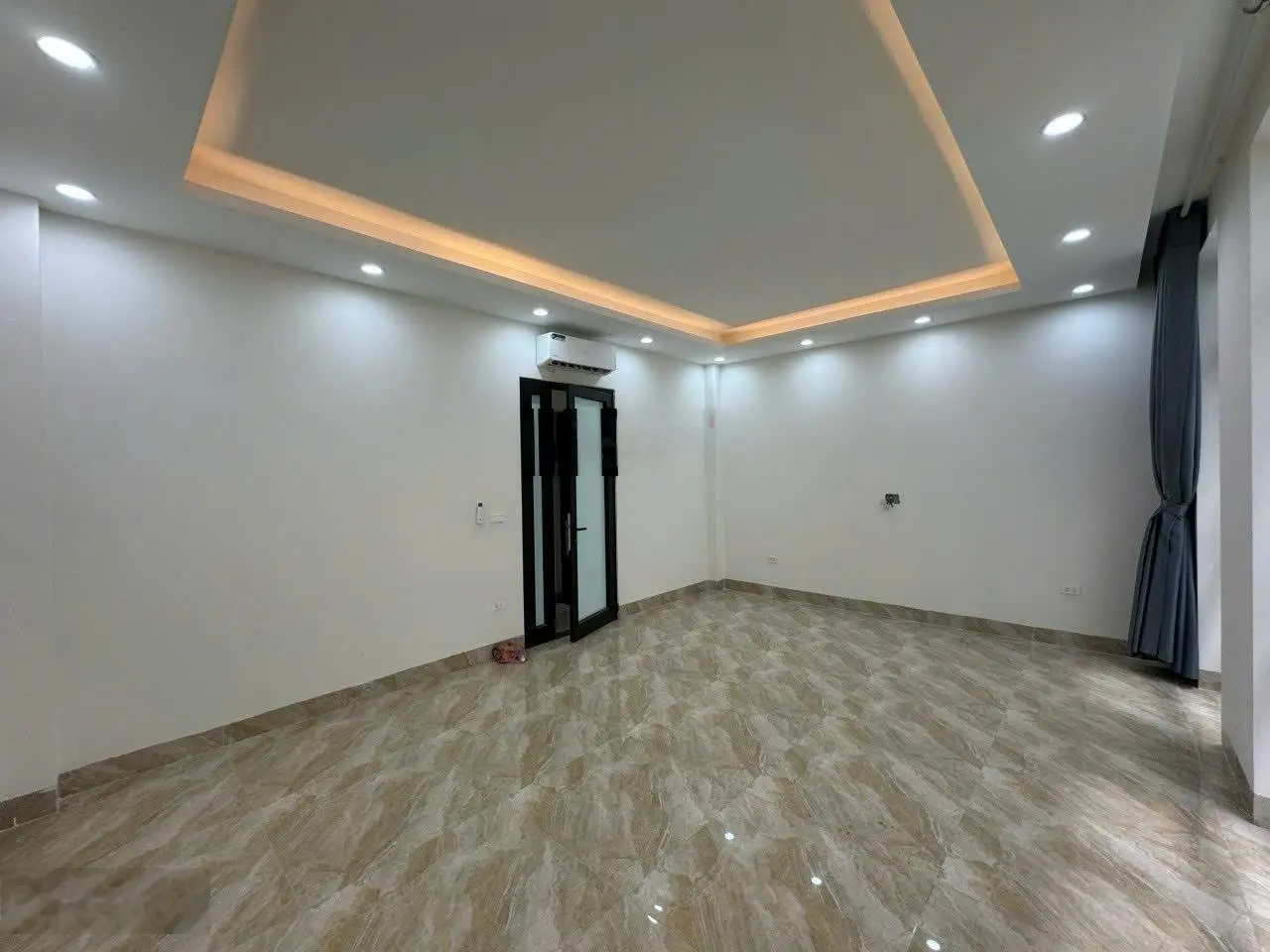 Chính chủ cần bán căn mặt đường Lê Quang Đạo kéo dài, cạnh ngã tư lớn, 118m vỉa hè lớn giá 48 tỷ