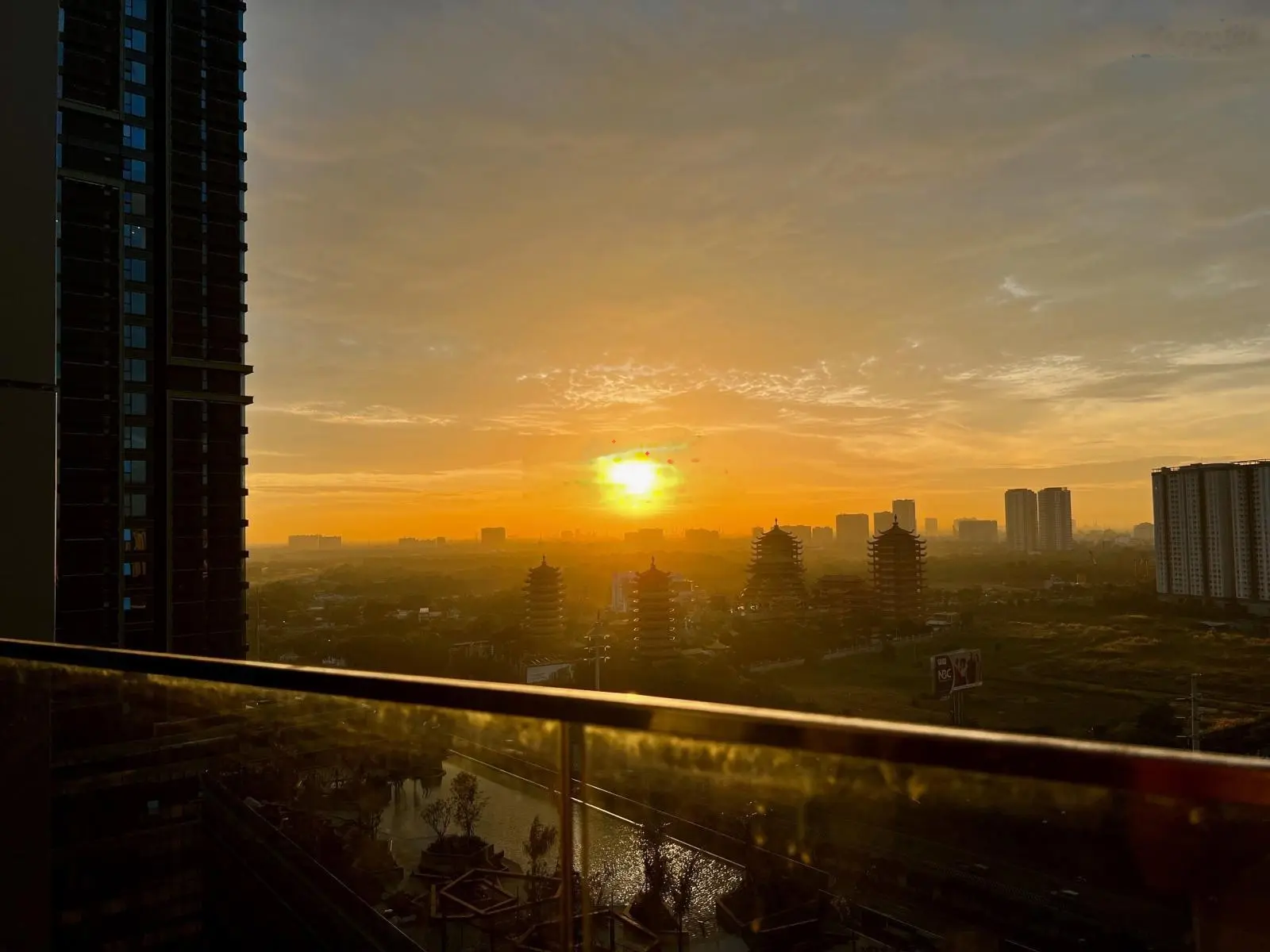 Căn hộ đẹp giá 8,765 tỷ VND tại Lumiere Riverside, Quận 2