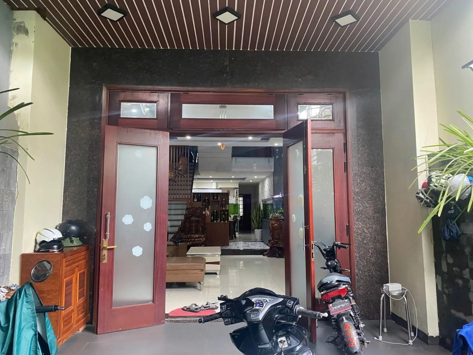 Giảm 1.5 tỷ! Chính chủ bán nhà 4 tầng đường Hàn Thuyên