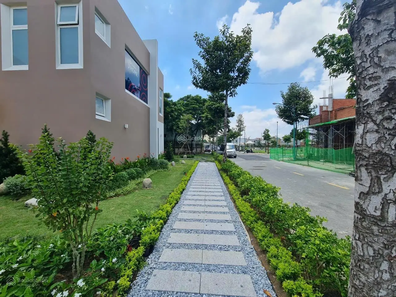 Nhà phố cao cấp thanh toán chỉ 990 triệu sở hữu ngay, cam kết thuê lại 10-12 triệu/tháng