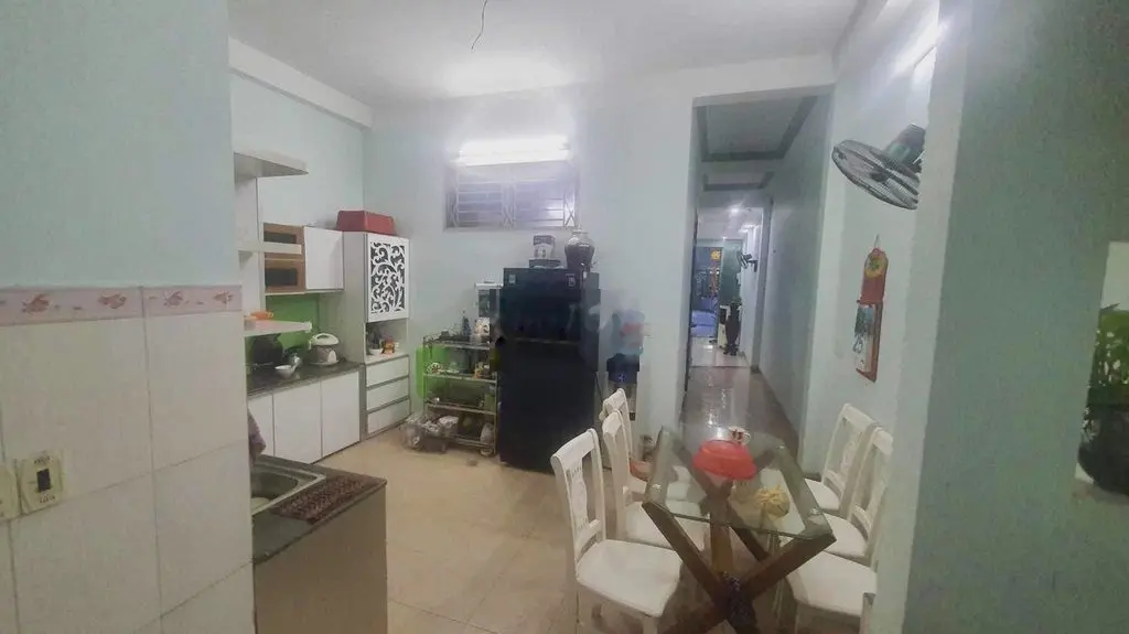 Gia đình cần bán nhà 2 tầng Lý Nhân Tông, ngay Đại học Ngoại Ngữ