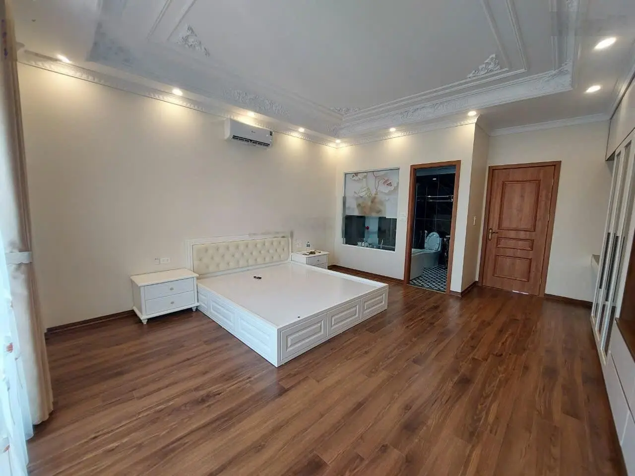 Ô tô vào nhà - kinh doanh - thang máy - tiện ích ngập tràn - giá rẻ 80m2 x 7 tầng