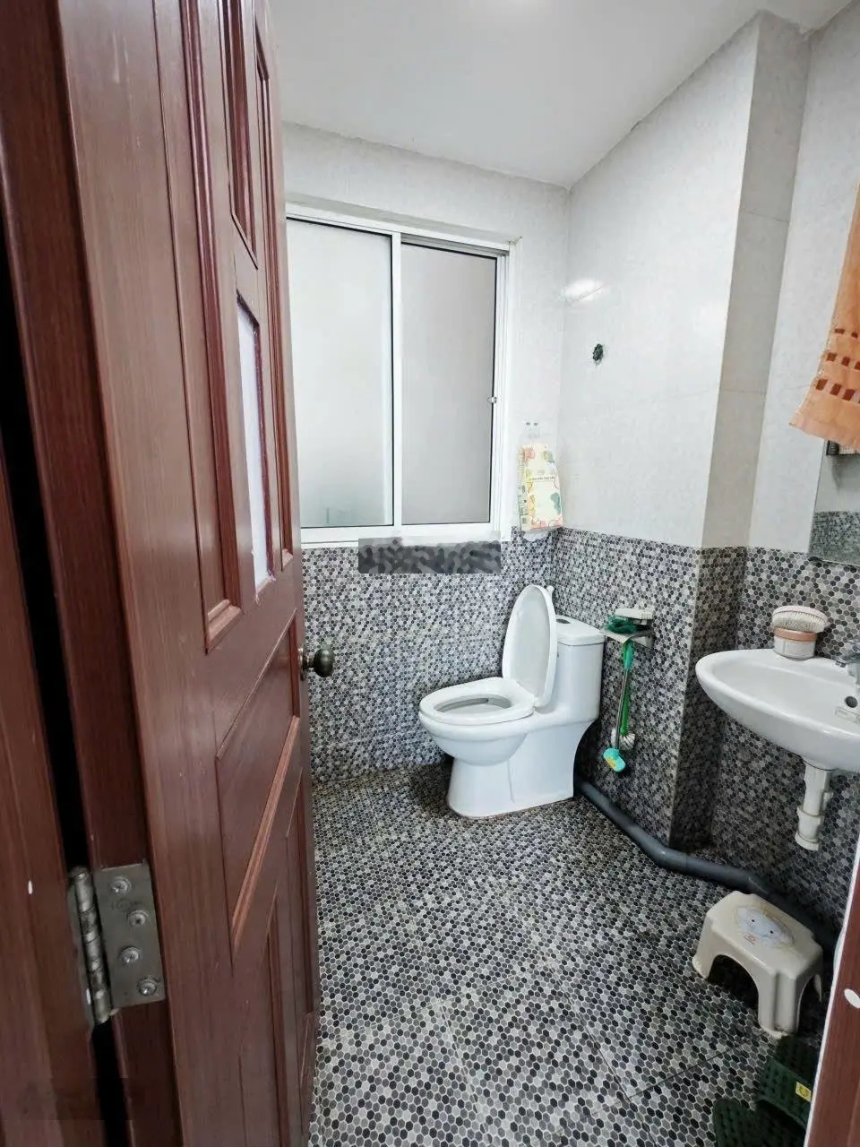 Bán tòa căn hộ 4 tầng 12 phòng, vị trí đắc địa đường 7.5m hàn thuyên tt q.hải châu chỉ hơn 10tỷ.