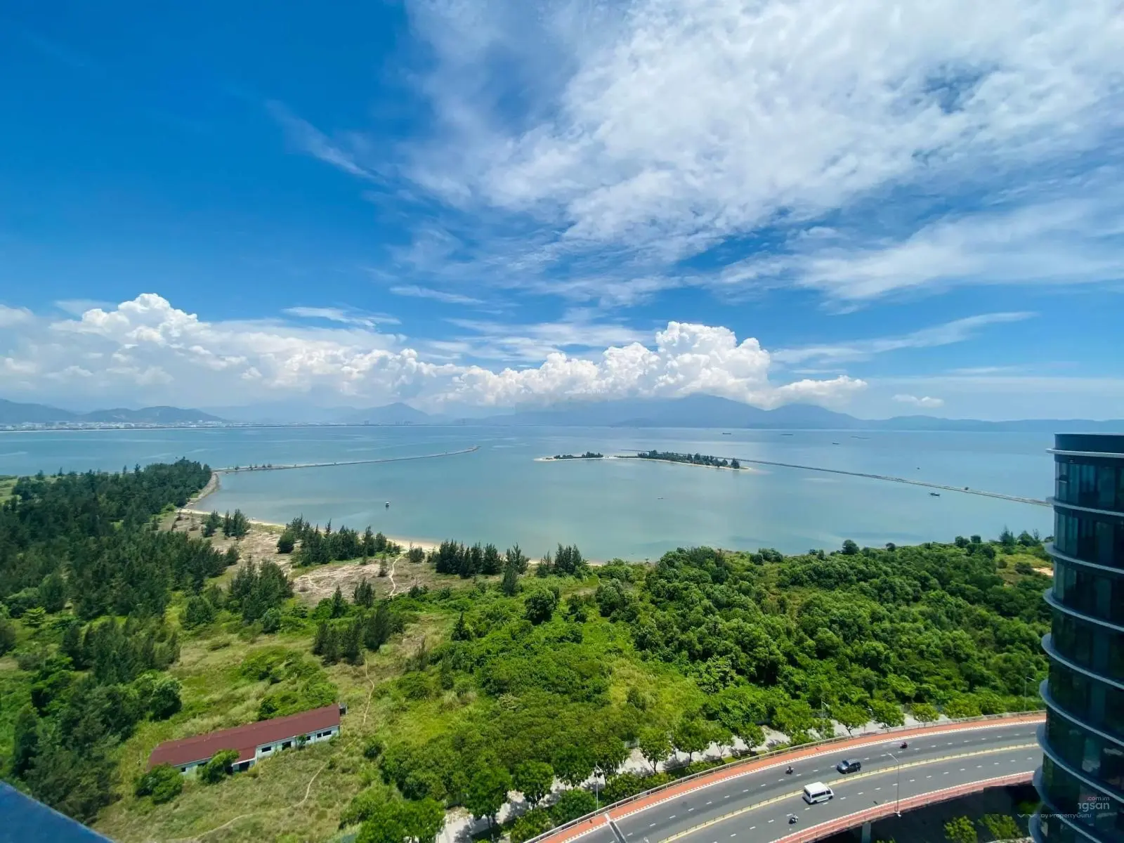 Chào Bán Căn Hộ 3 Phòng Ngủ 135,8m2 Đầy Đủ Nội Thất View Biển Trực Diện Tuyệt Đẹp ở Blooming Towew