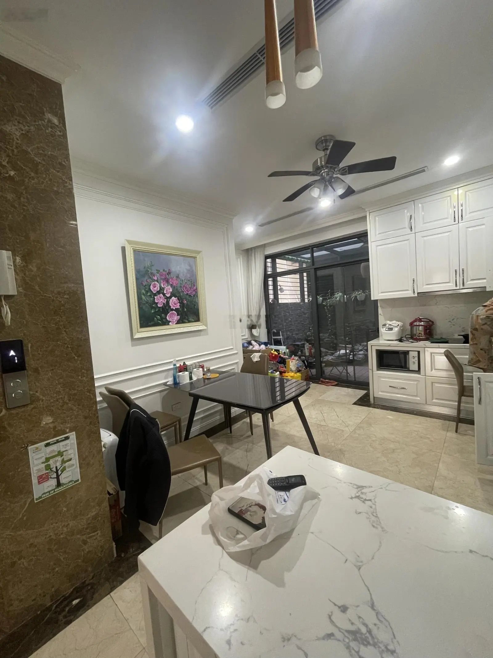 Bán liền kề diện tích 108m2, 5,1m mặt tiền, trước nhà ô tô tránh, dừng đỗ ngày đêm, gara ô tô