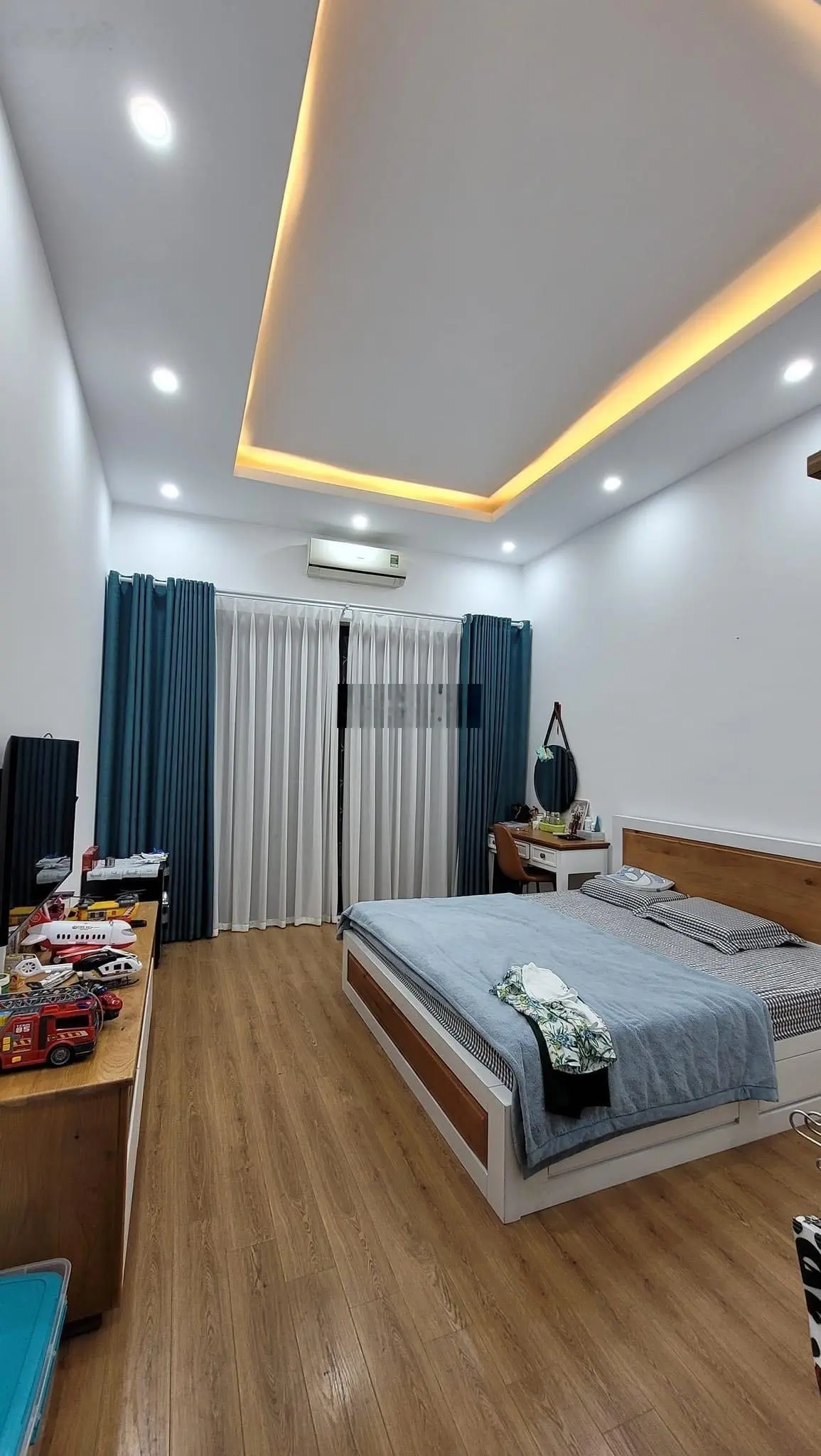 Mặt tiền 5m 5 tầng view chung cư - cạnh trường An Hưng - thông ra Lê Quang Đạo - Thiên Văn Học