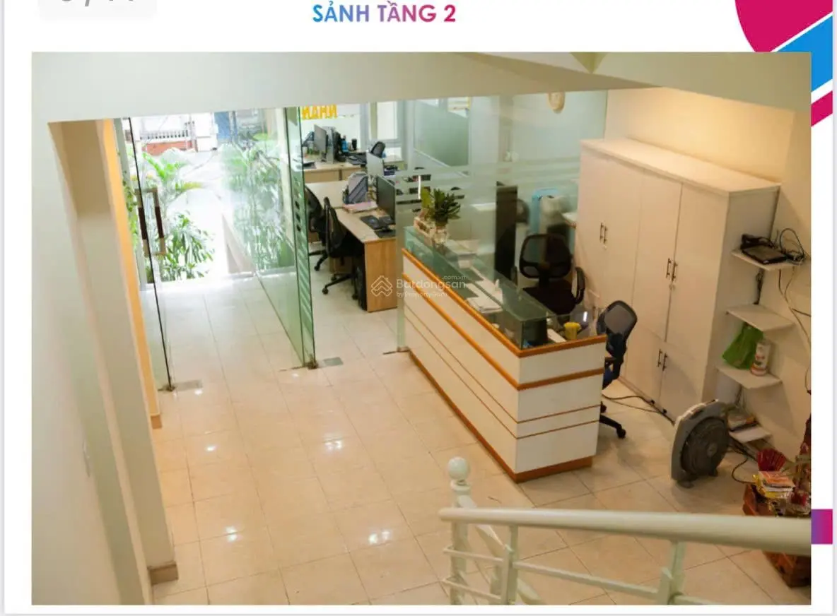 Giảm ngay 2 tỷ cho căn nhà 6 tầng mặt tiền đường Nguyễn Chí Thanh, trung tâm quận Hải Châuw.