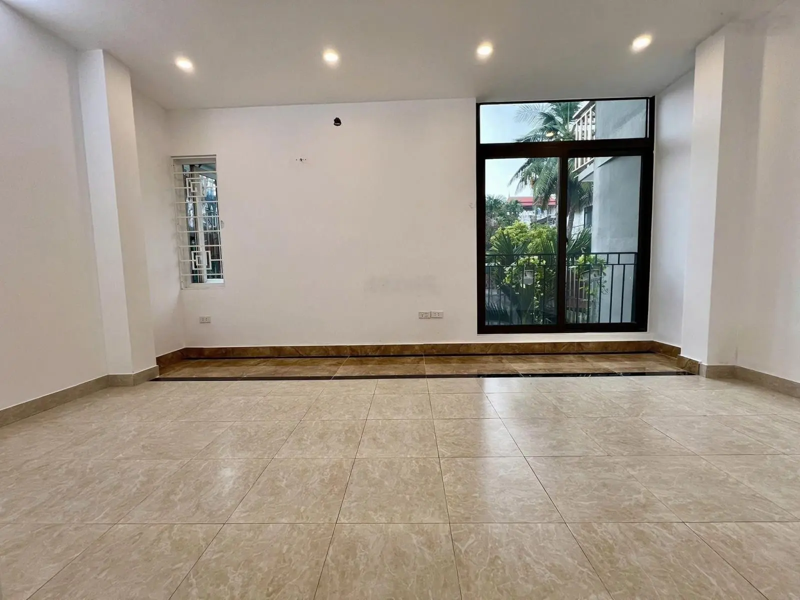 Bán Nhà Ba Đình Ngọc Hà Ngõ rộng thông thoáng gần phố gần oto nhà mới ở ngay DT47m giá 9,8 tỷ