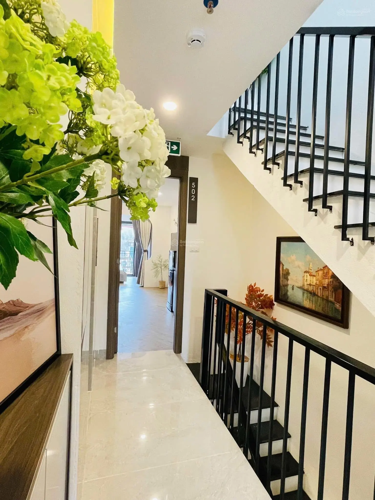 Bán toà CCMN phố Quan Nhân, Thanh Xuân, 100m, 8T, 29 phòng, full NT. DT 150tr/th. View hồ. Ngõ oto