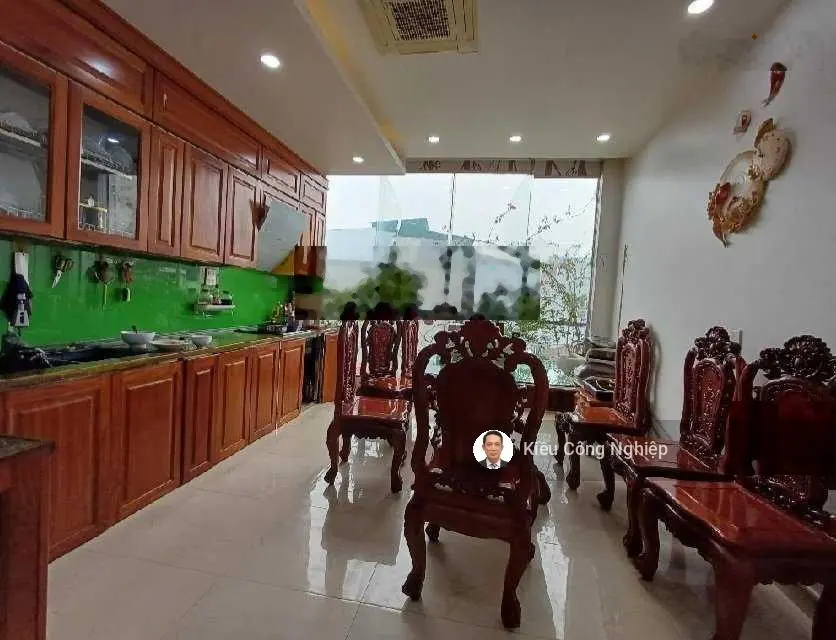 Bán nhà phố Kim Đồng DT 70 m2 x 8 tầng thang máy x 2 mặt tiền KD