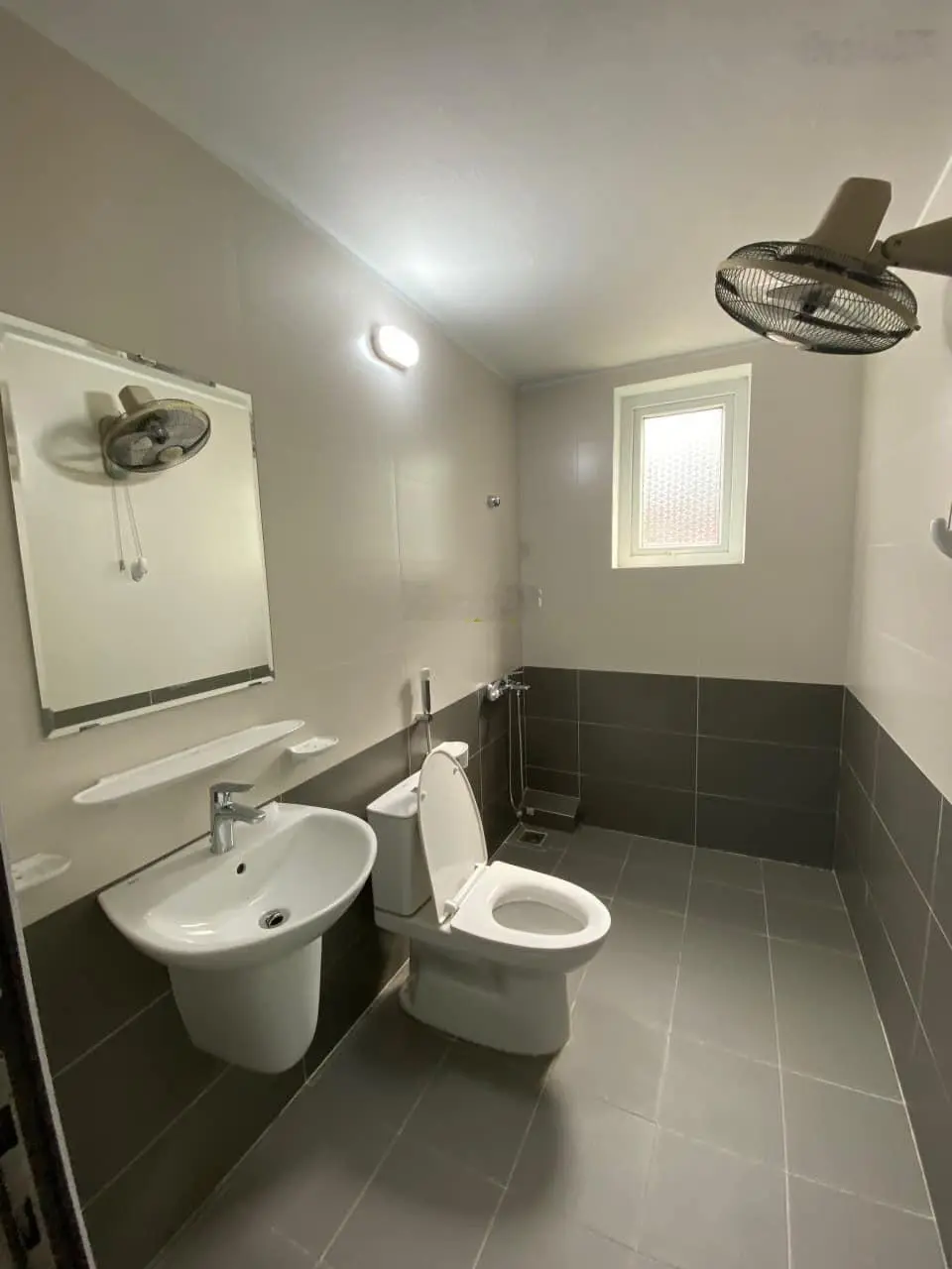 Lõi Ba Đình, 70m2, sổ phân lô, sẵn nhà 5 tầng giá chỉ nhỉnh 9 tỷ