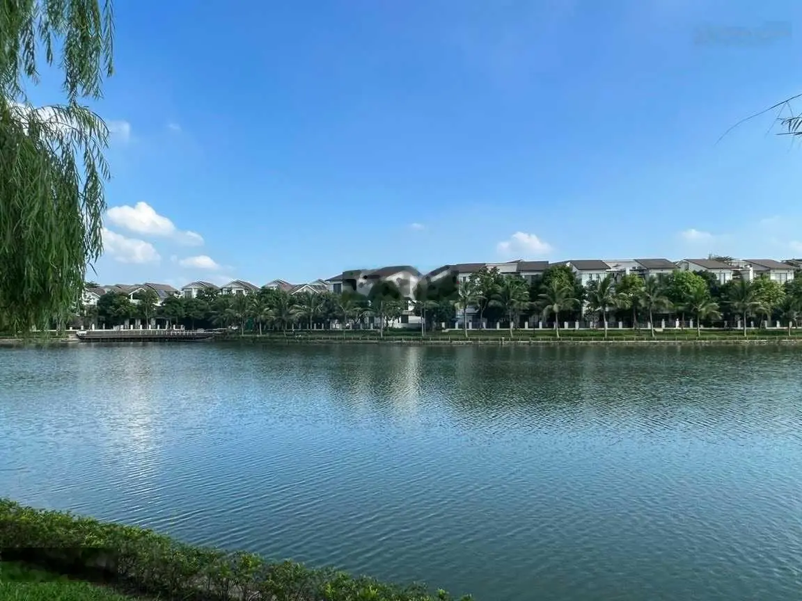 Bán nhanh căn 210m2 tại khu khép kín VistaLago thuộc KĐT Nam An Khánh, gần Vin Tây Mỗ, giá tốt