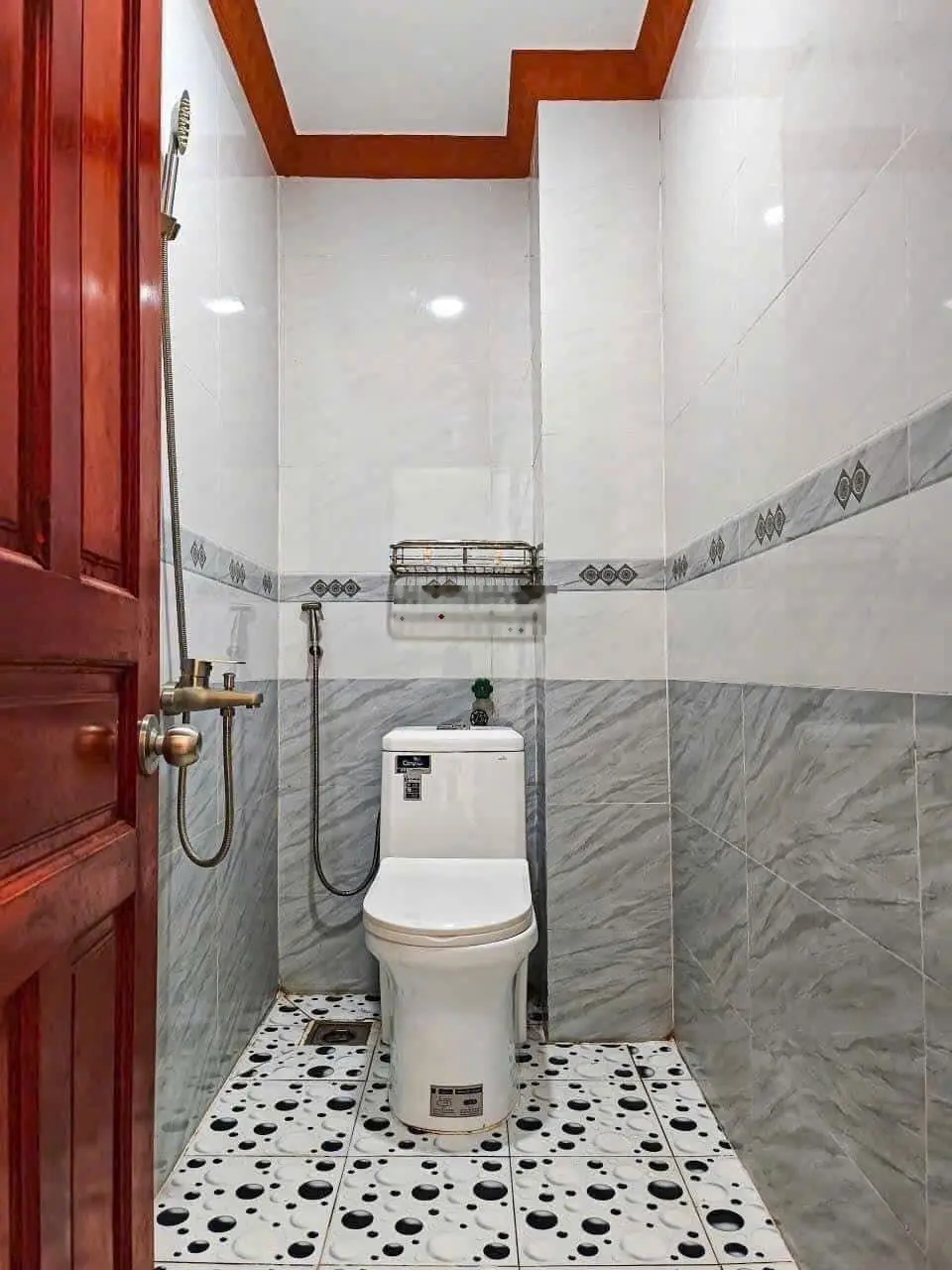 Bán nhà hẻm xe hơi giá rẻ 1,32tỷ/85m2, 1 trệt 1 lầu, 3PN 3WC, tại Bình Chánh, sổ sách đầy đủ