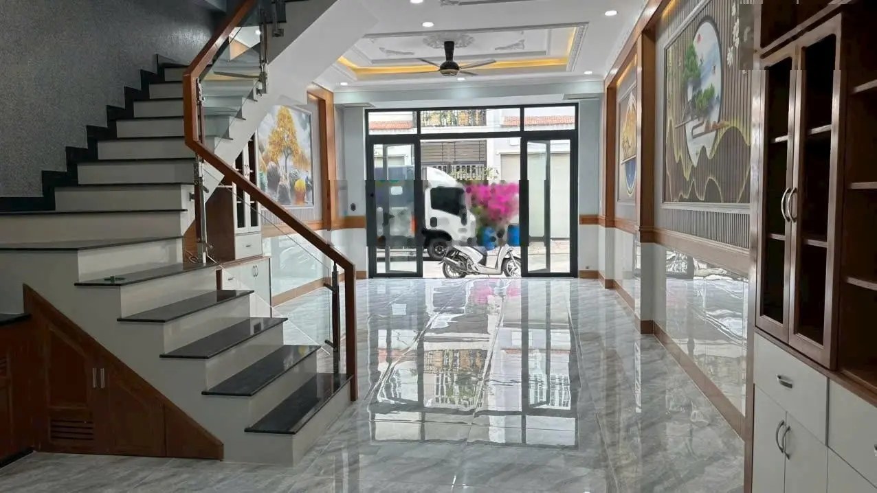 nhà gần làng đại học, ql 1k p bình an dĩ an bd 1 trệt 2 lầu ngang 5 đg 12m giá 4ty95 lh 0906309279