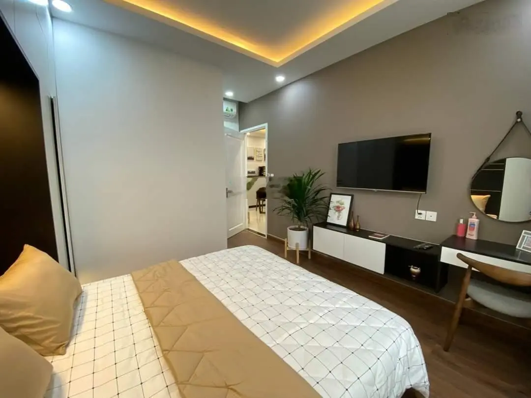 Cần bán CHCC CARILON 3,Tân Bình, 97m2 , 3PN,2WC, Full nt.giá: 4,6 tỉ.LH: 0932 578 *** Ni Na