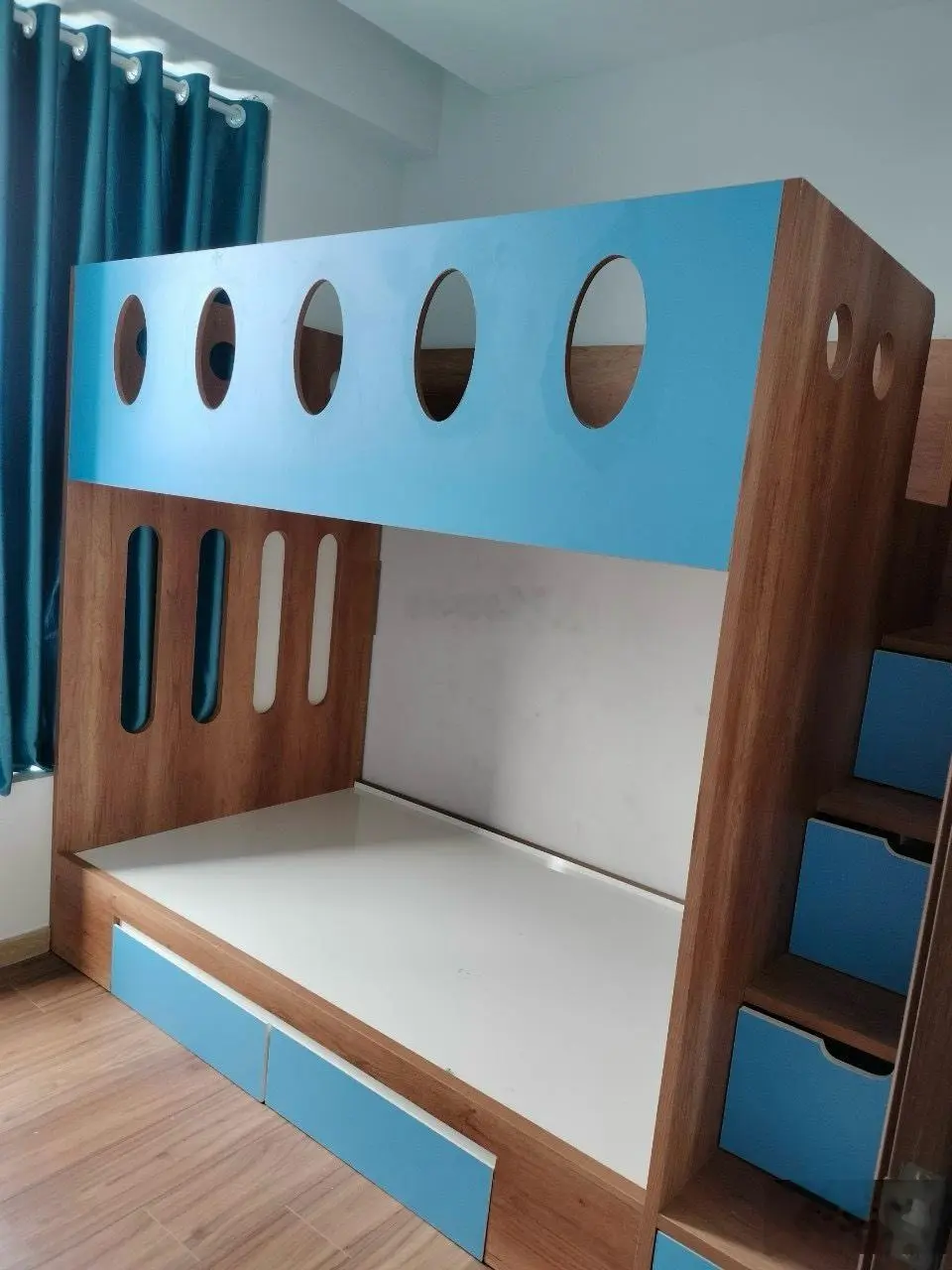 Cần bán gấp căn 2PN2WC - Bcons Garden - Full nội thất như hình- Giá 1ty530 bao hết, sổ hồng riêng