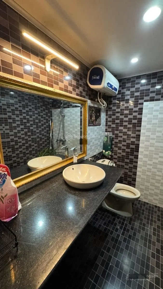 Đầu tư!Phân lô Trần Duy Hưng, 1 nhà ra phố, ngõ thông, 10 tầng thang máy, dòng tiền 60tr/th 82M*10T