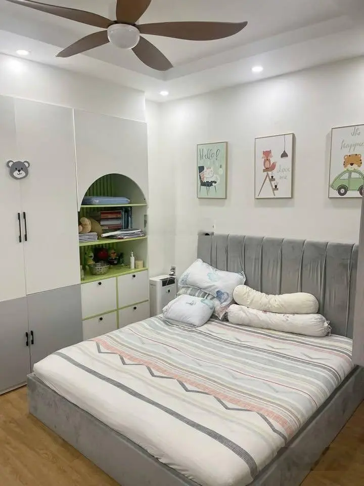Siêu phẩm phú nhuận - phố ẩm thực phan xích long - 4 tầng - mt kinh doanh - 17.xtỷ - p7 - bớt lộc .