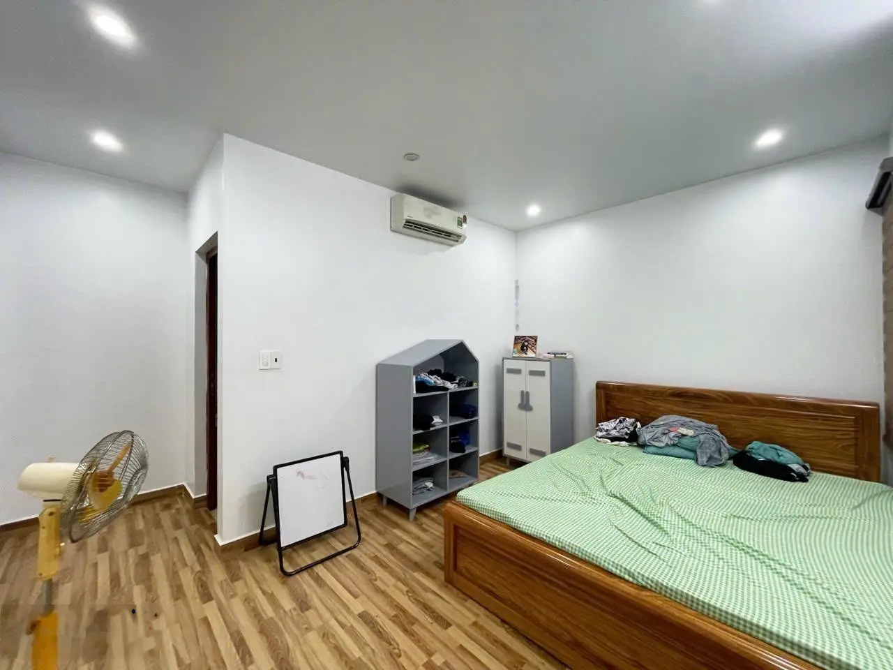 Nhà 3 tầng gốc dân - Dân xây - Độc lập khu phân lô Lê Hồng Phong giá tốt