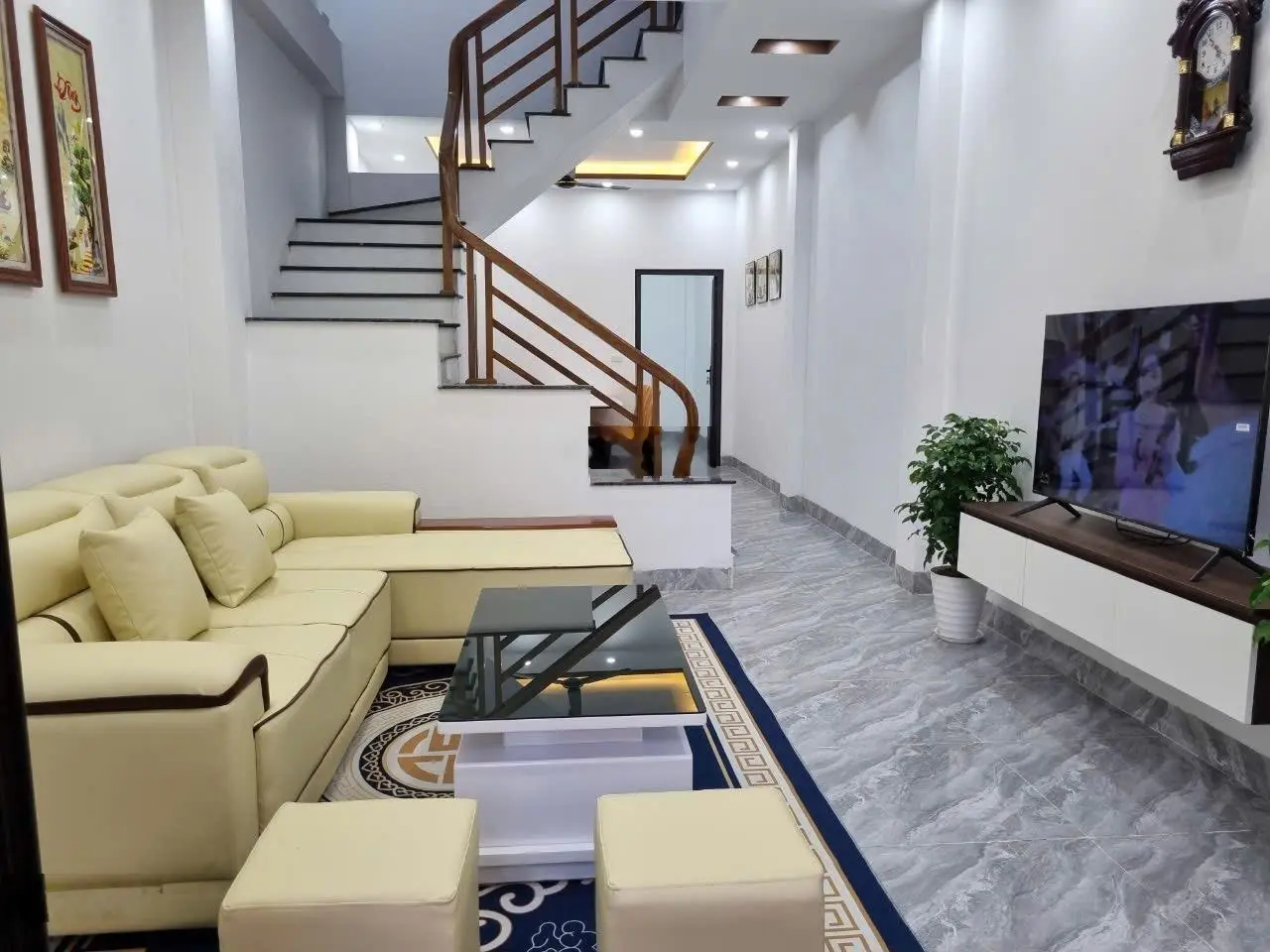Bán nhà riêng tại Đường Nguyễn Viết Xuân, Ninh Bình, giá hợp lý