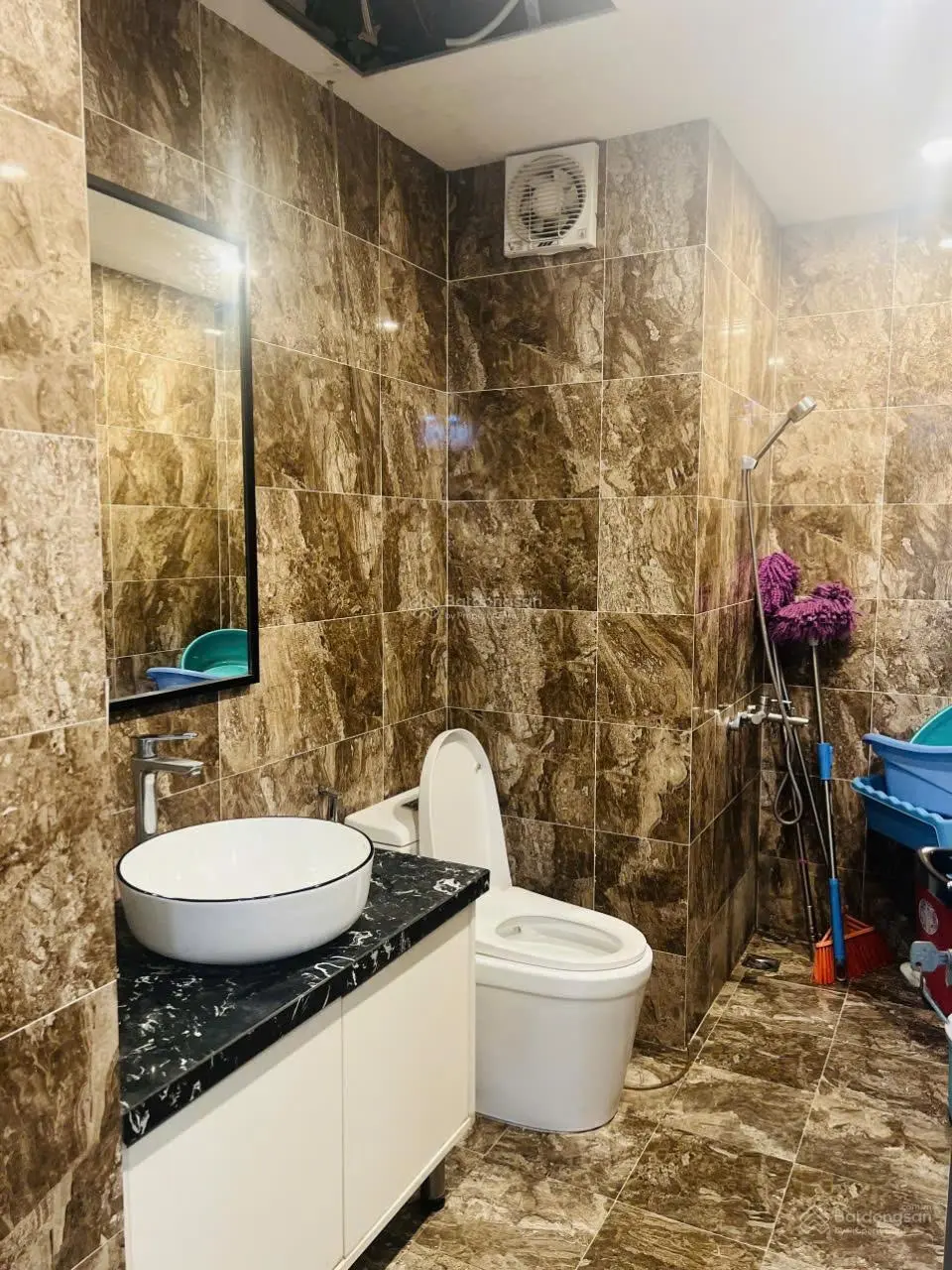 Cần bán chung cư 2 ngủ, 80m2 Tân Tây Đô
