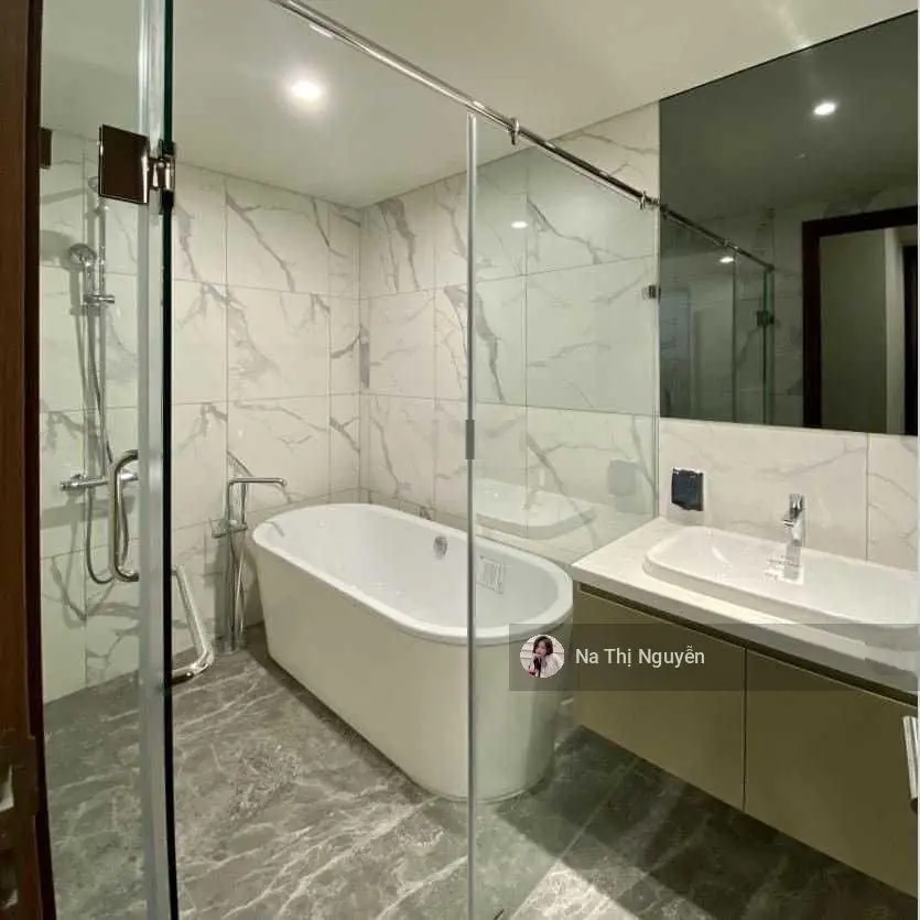 Tôi cần bán căn hộ Studio 50m2 full nội thất giá chỉ 3.8 tại Lancaster Luminer - đường Láng