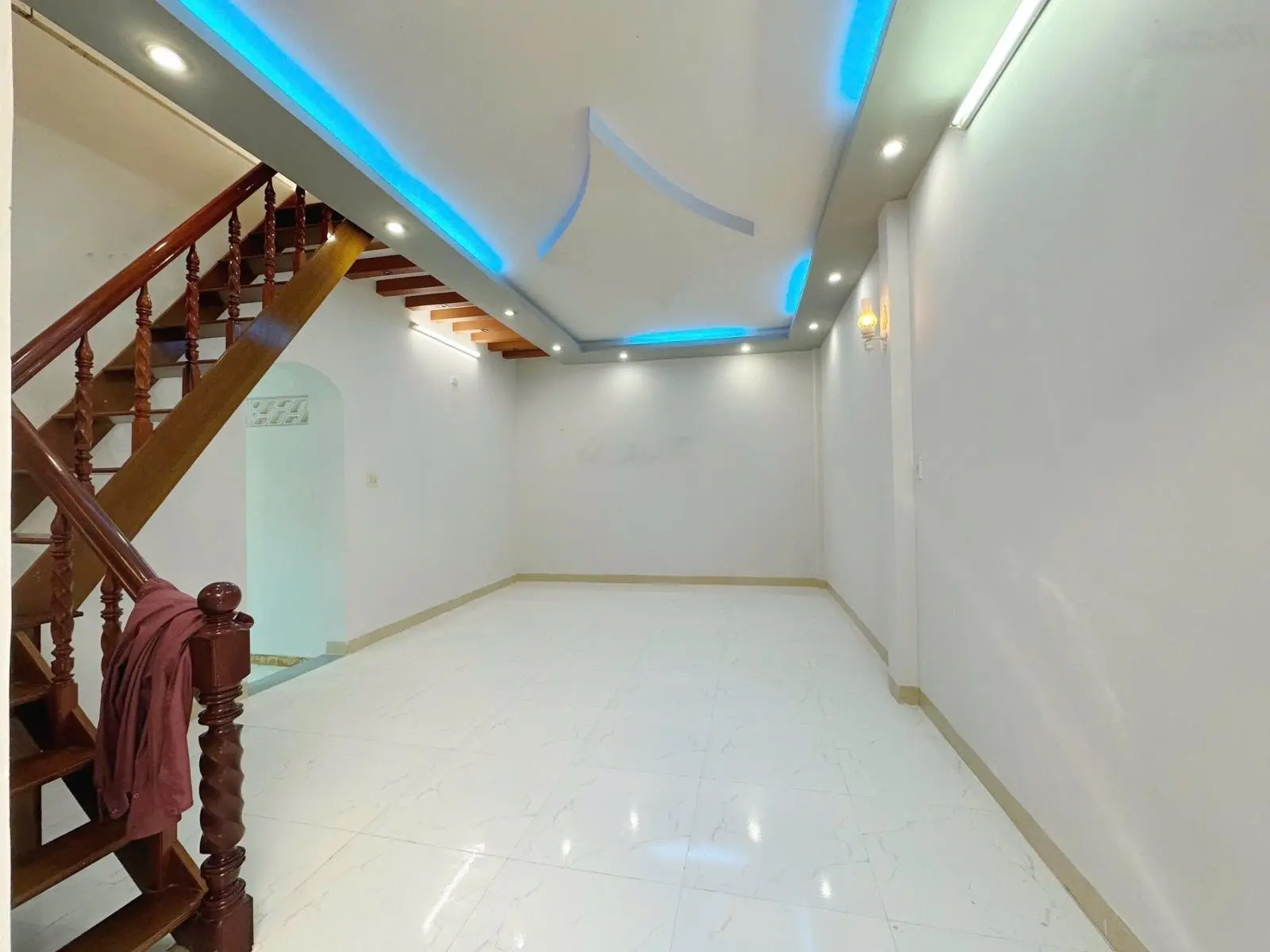 Bán căn nhà hẻm VCN Phước Hải, Nha Trang. DT 65.4m2, 2 tầng đã hoàn công. Giá rẻ nhất thị trường