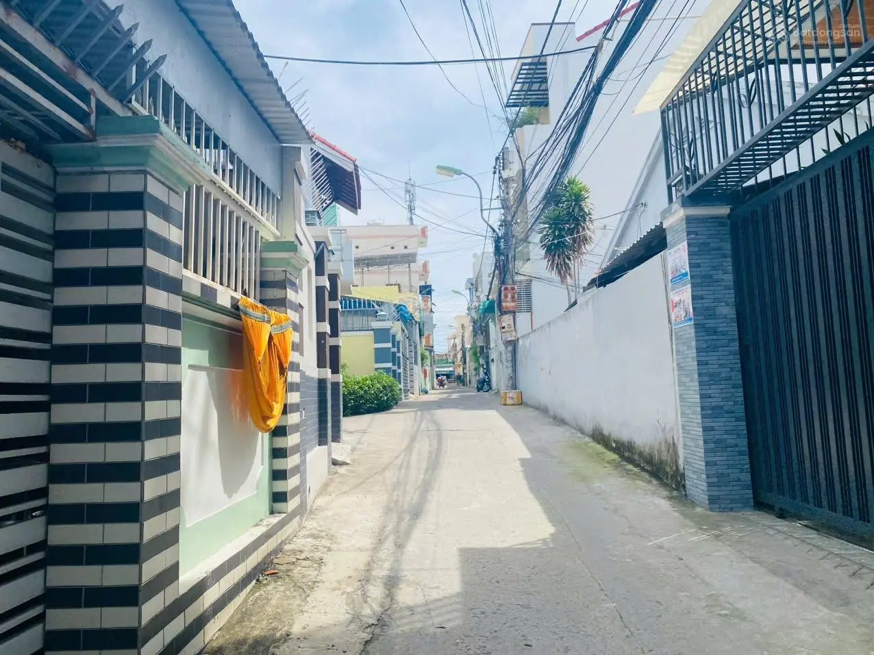 Bán nhà 3 tầng hẻm ô tô Lê Hồng Phong - Phước Hải - Nha Trang chỉ 3 tỷ 150