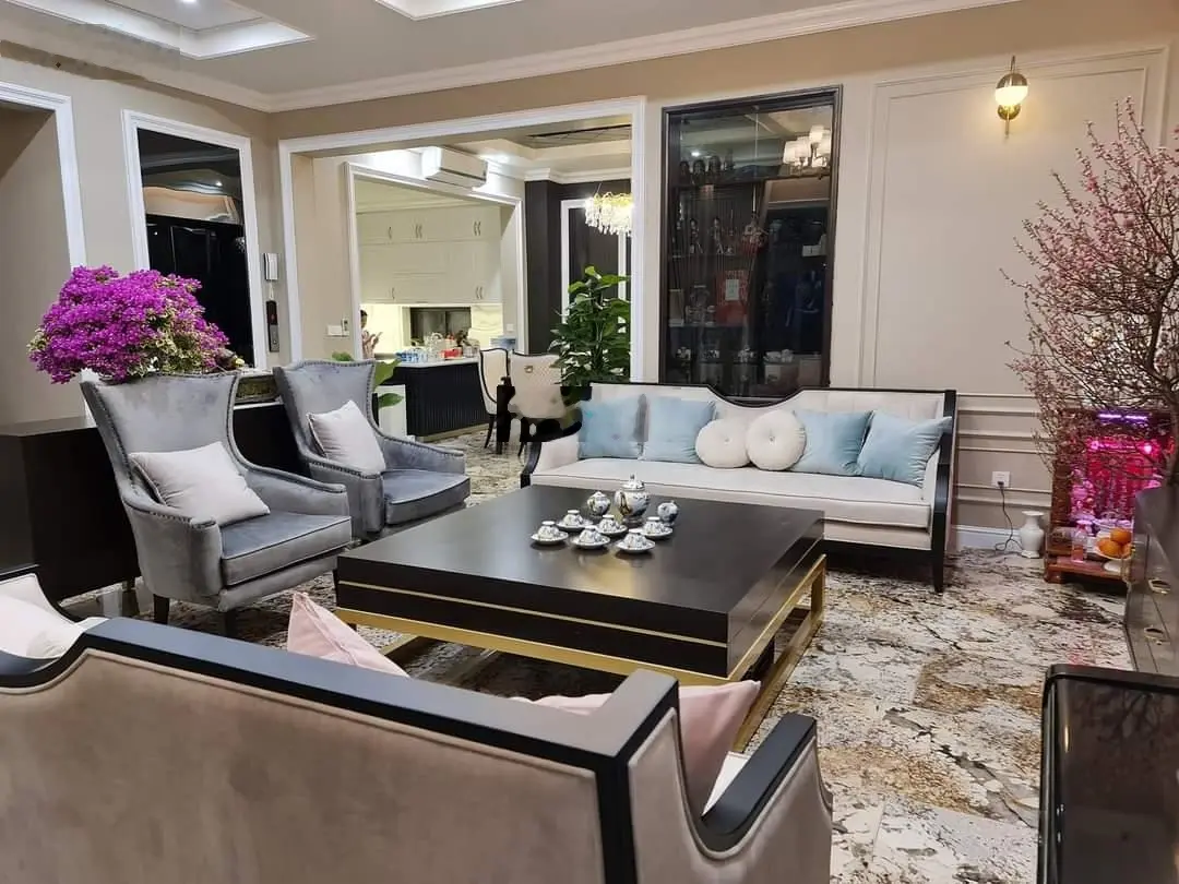 HOT! Biệt thự siêu VIP - Ngay Liên Phường - Tìm chủ mới - DT: 270m2 - Giá chỉ: 33 tỷ