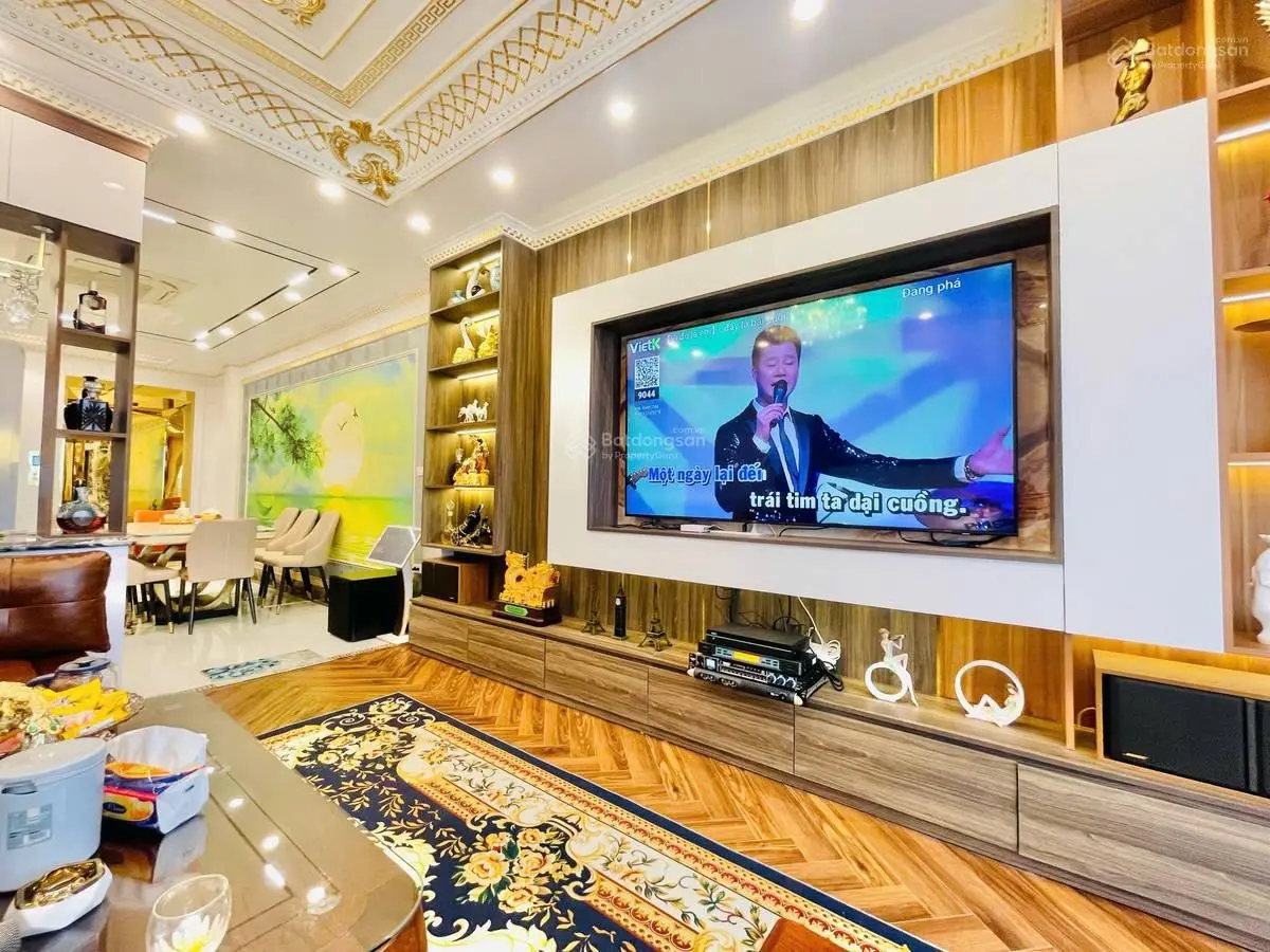 Bán gấp MP Đàm Quang Trung, Long Biên, Hà Nội, 17,8 tỷ, 55m2 hot