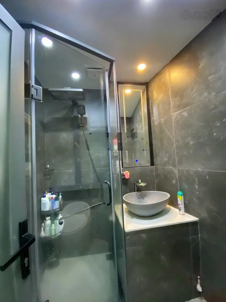 Bán gấp nhà đẹp trung tâm quận 1,2 tầng,Phòng ngủ master đẳng cấp ,hẻm yên tĩnh,gần Từ Dũ chỉ 6 tỷ