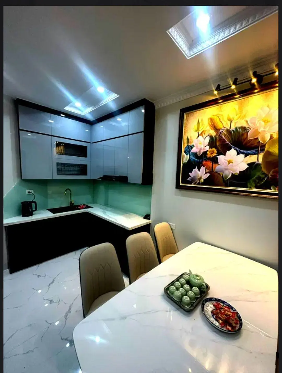 Chính chủ cần bán nhà căn góc Hoàng Hoa Thám diện tích 38m2, 6tầng thang máy full nội thất