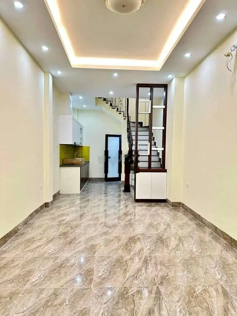 Bán nhà gia quất 30m2 xây 5tầng giá rẻ nhất khu vực