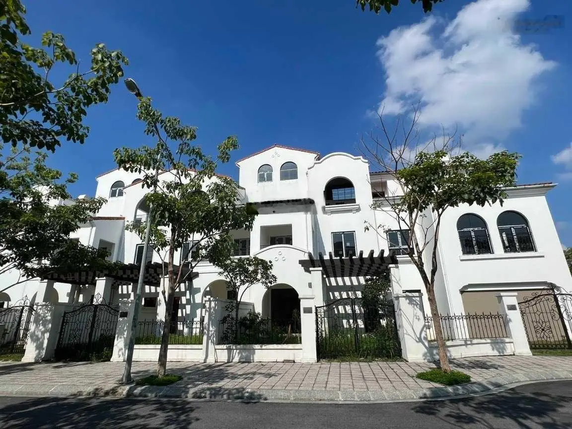 Bán nhanh căn 210m2 tại khu khép kín VistaLago thuộc KĐT Nam An Khánh, gần Vin Tây Mỗ, giá tốt