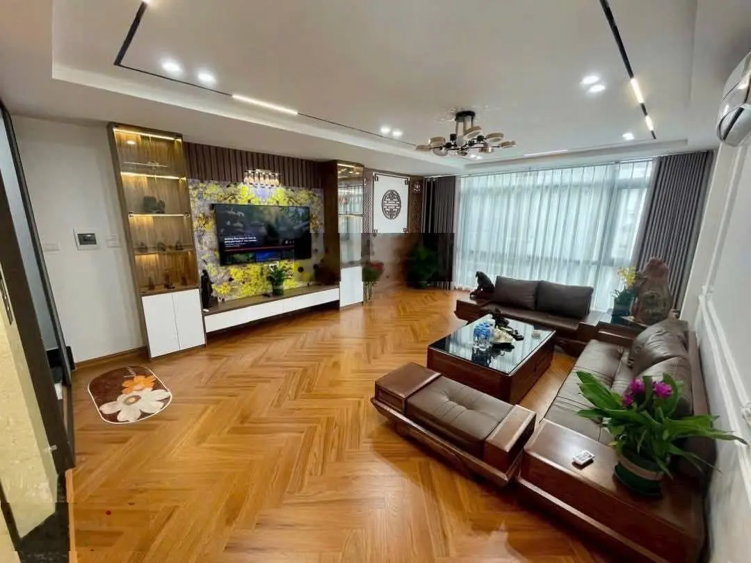 Bán Nhà riêng tại Gia Quất, 11,8 tỷ, 54 m2, 4PN + 4WC + 5T
