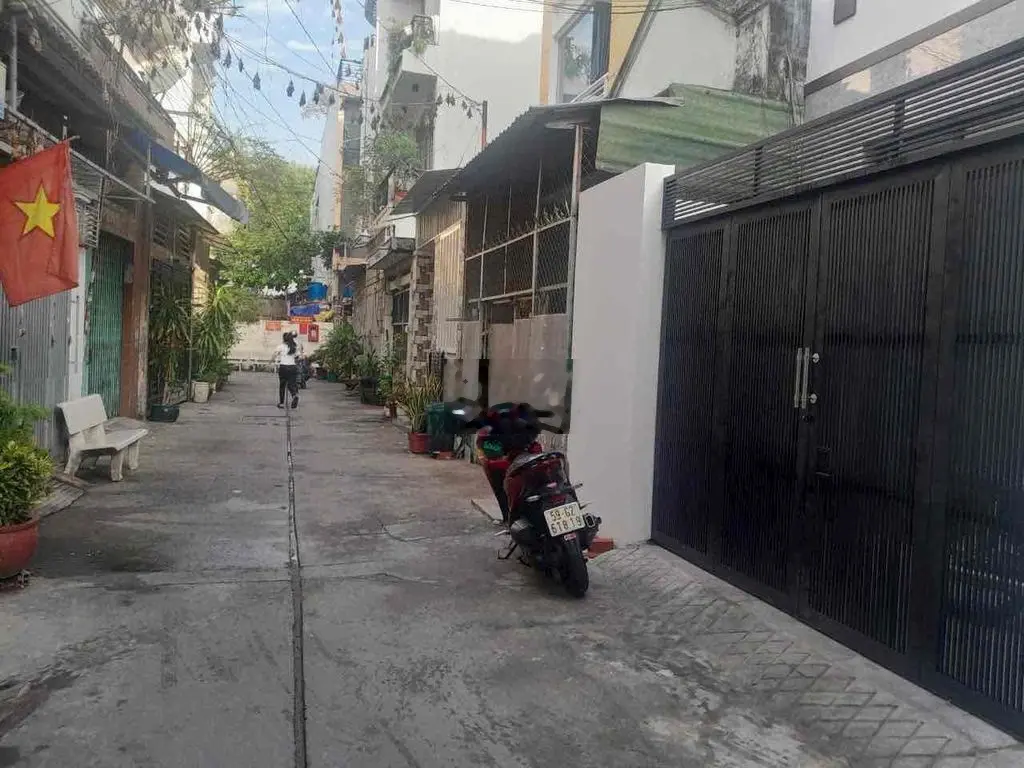 Hẻm 7m đường Tân Quý 4,7x16m 3 tầng