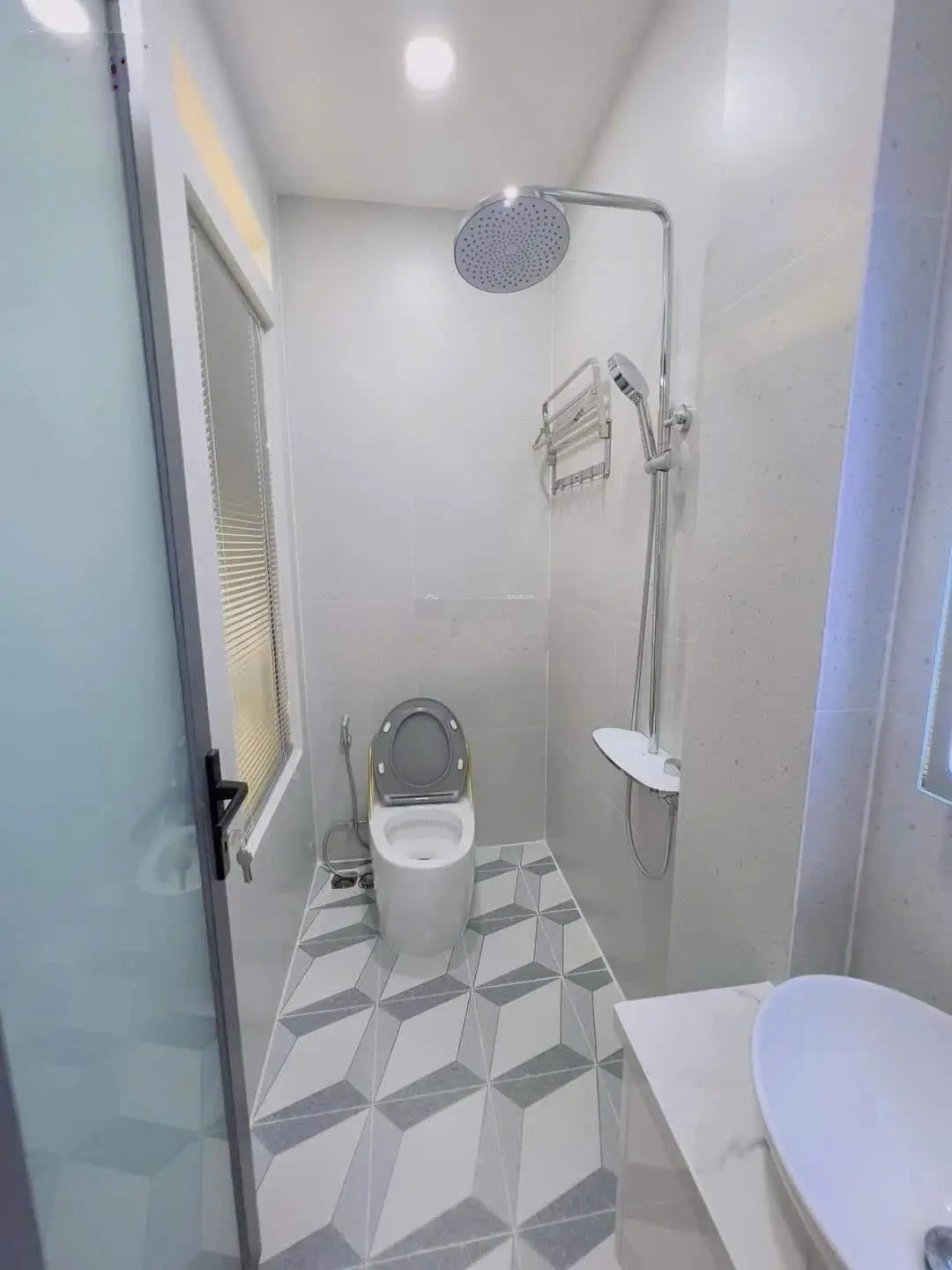 Kẹt tiền cần bán gấp nhà hẻm ô tô Huỳnh Mẫn Đạt Quận 5. Giá 5tỷ1, Diện tích 54,6m2