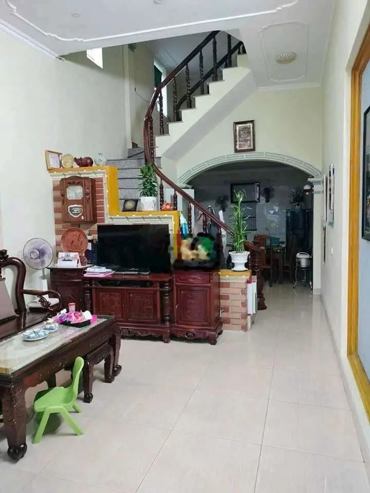 Bán nhà 1 trệt 2 lầu trung tâm TP Thái Bình