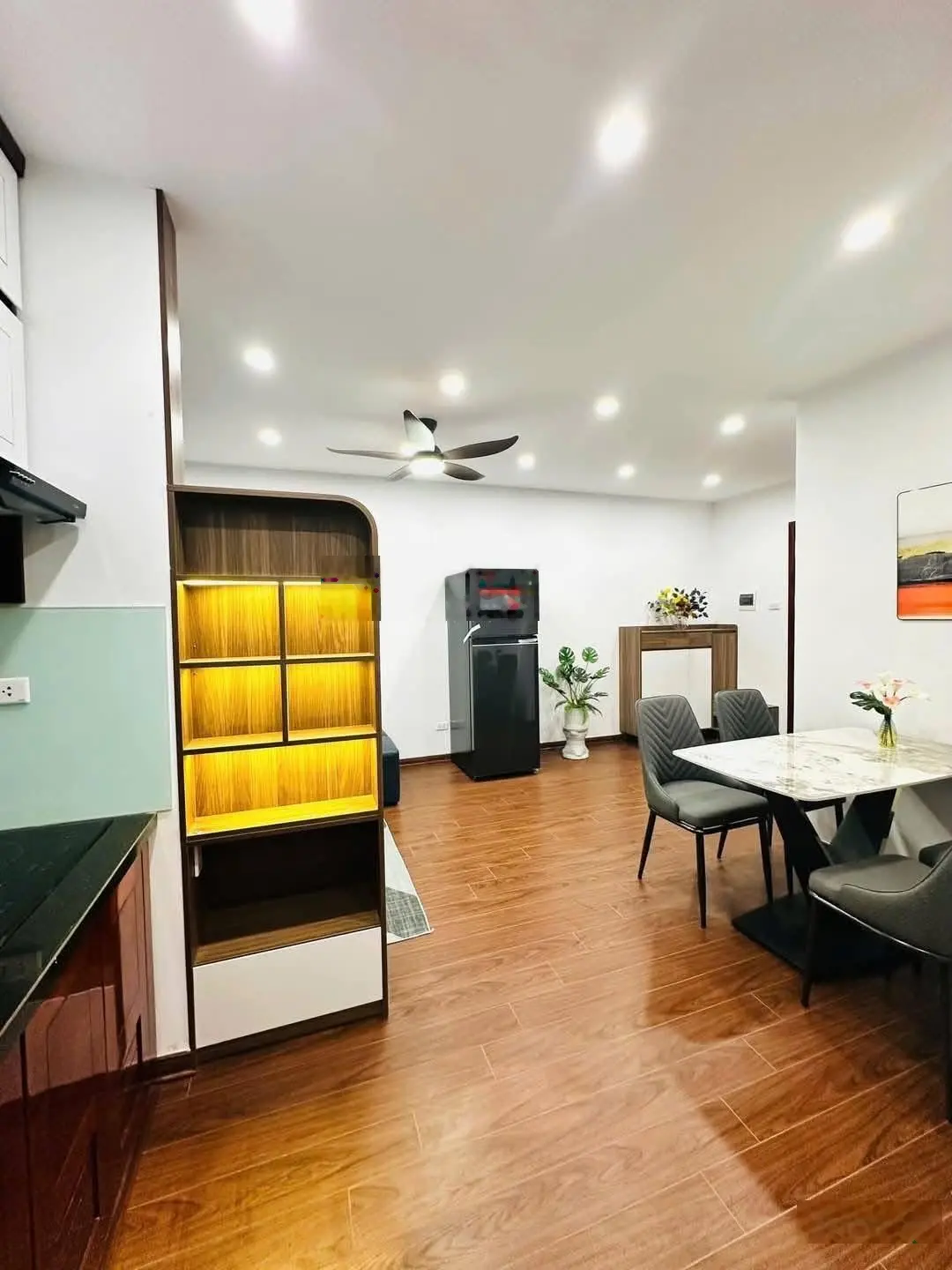 Em cần bán căn hộ 2 Phòng ngủ tại tòa Nơ 1B bán đảo Linh Đàm, Hoàng Mai.Giá 3,450 tỷ,Lh0983392687